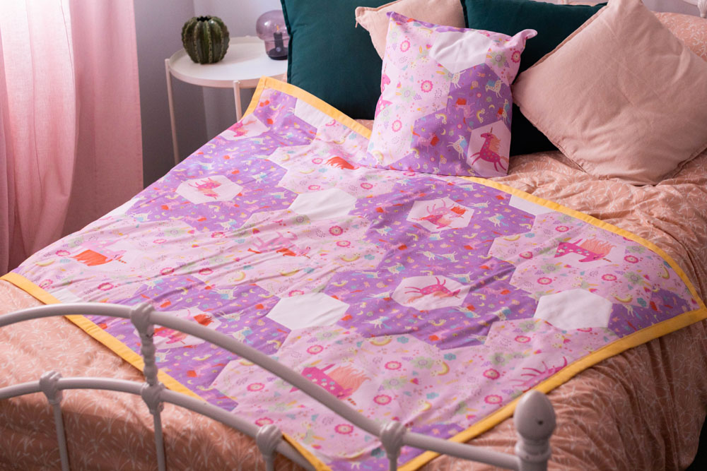 Lemon Lane Cosy-Quilt Unicorn Fabric - Image 3