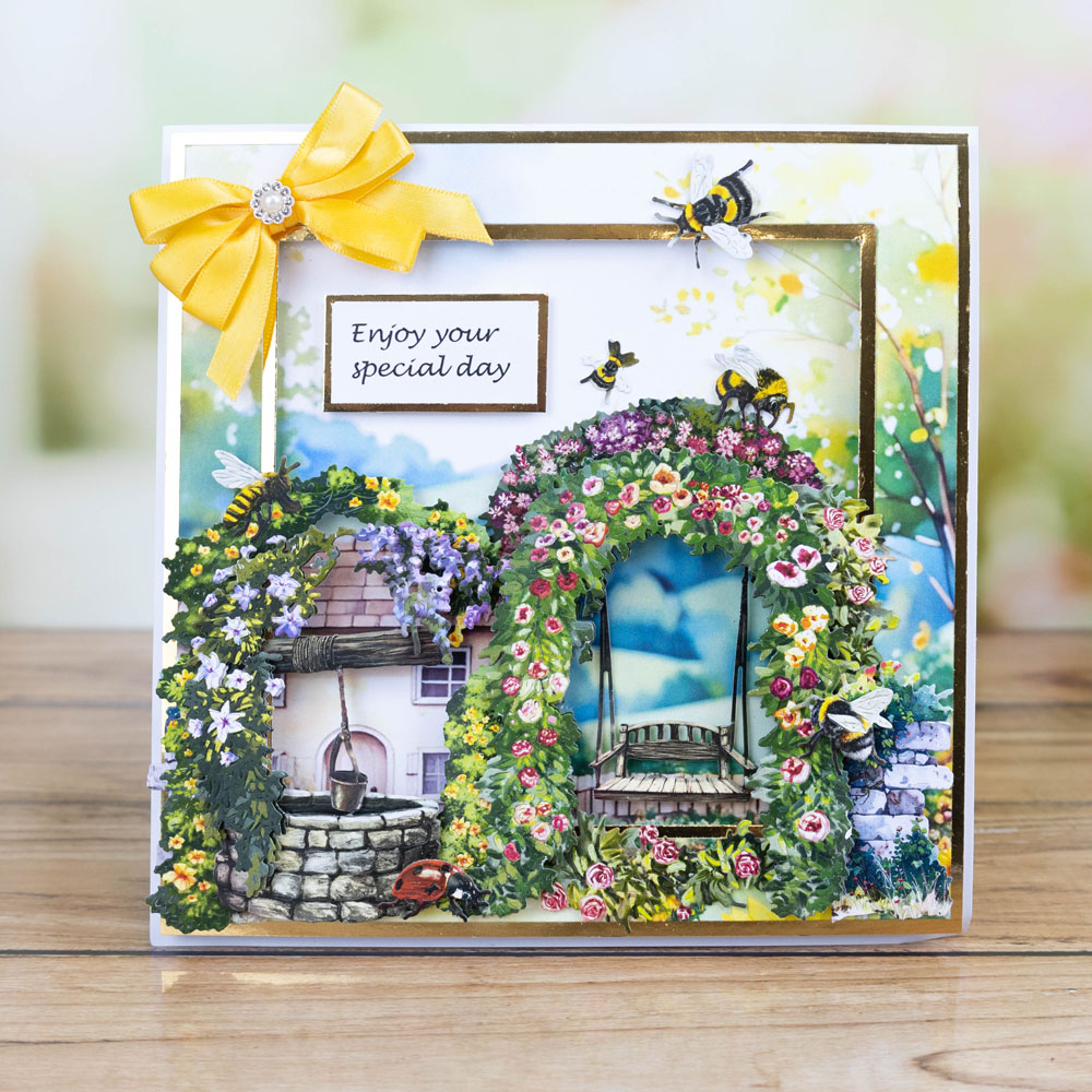 Two Red Robins Bloom & Beyond Die Set - Image 3