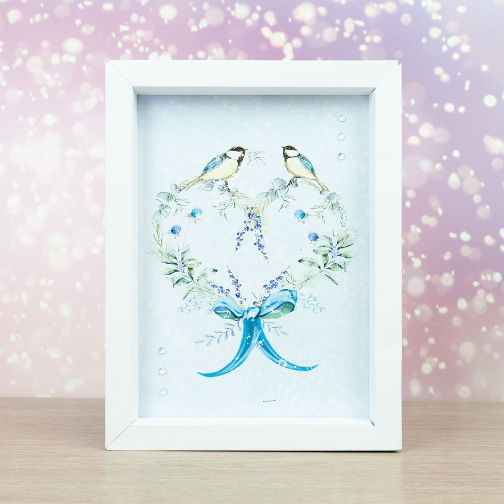 Two Red Robins A Winter Visit Scene Building USB - Image 10